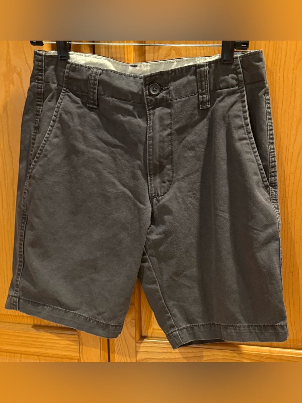 Old Navy Men's Lived In Straight Dark Gray Chino Shorts Size 29